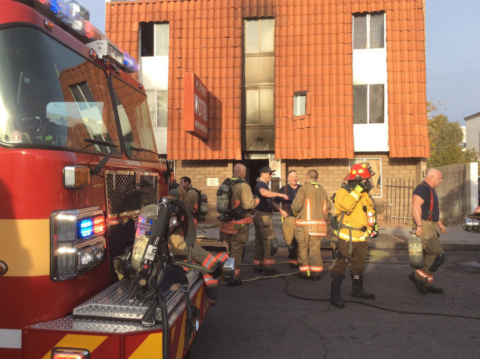 Vegas-Deadly Apartment-Fire